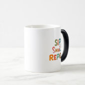 Sip, Smile, Repeat - 11 oz Morphing Tasse (VorderseiteRechts)