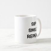 Sip Smile Repeat: Inspiration Coffee Tasse (VorderseiteRechts)