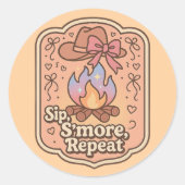 Sip, S'more, Repeat - Retro Camp Badge Runder Aufkleber (Vorderseite)