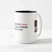 "Sipped with Liebe" Whimsical Dragon Coffee Tasse (VorderseiteRechts)