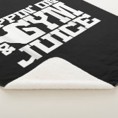 Sippin on Gym Juice - Mens Workout Shirts Funny Sherpadecke (3/4)