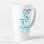 Sitz, sprich, lache, blaues Ombre Boho Latte Tasse (Rechte Ecke)