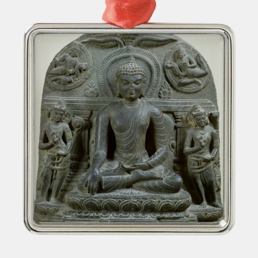 Sitzbuddha in der Meditation Silbernes Ornament (Vorne)