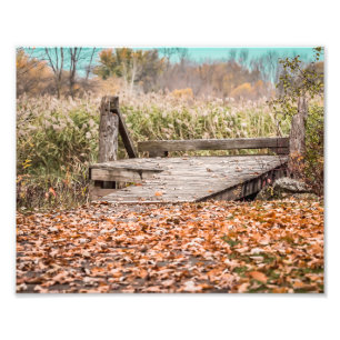 Sitzen am Rande des Herbstdocks Fotodruck