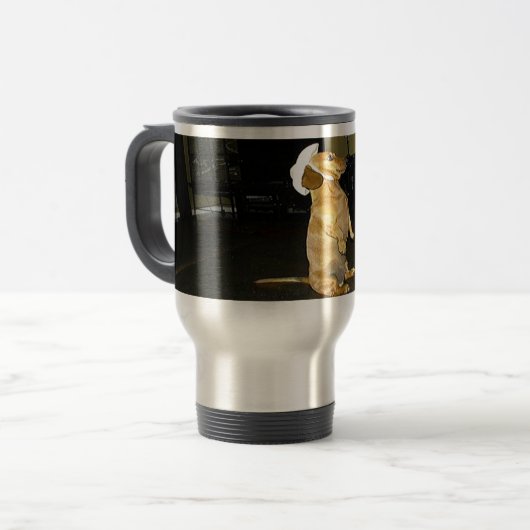 Sitzen Hübsch oder TV-Dackel ansehen Reisebecher (Vorderseite Links)