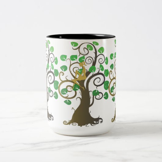 Sitzen im Baum Zweifarbige Tasse (Mittel)