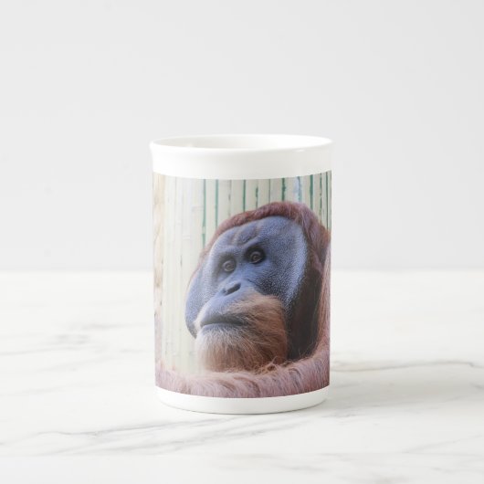 Sitzen Orang Utan Porzellantasse (Vorderseite)