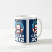 Sitzen Sie für PräsidentenTasse 2012 vor Kaffeetasse (VorderseiteRechts)