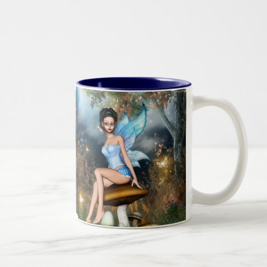 Sitzende hübsche Fee Zweifarbige Tasse (Rechts)