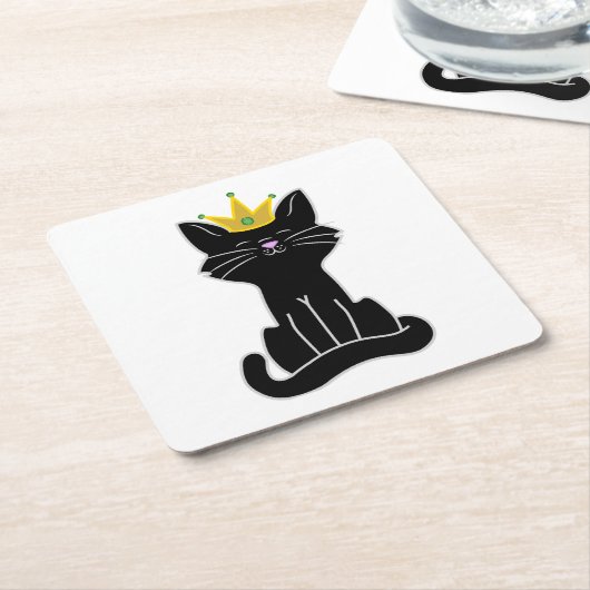 Sitzende schwarze Katze mit Goldkrone Rechteckiger Pappuntersetzer (angewinkelt)