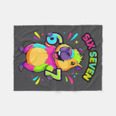 Six Cartoon Seven 67 Capybara Trendy Fleecedecke (Vorderseite (Horizontal))