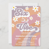 SIX ist ein Vibe Groovy Retro Pastelle Mädchen Geb Einladung (Vorderseite)