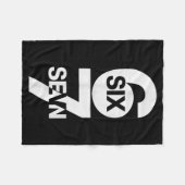 Six Seven 6 7 Meme Design 6 7  Fleecedecke (Vorderseite (Horizontal))