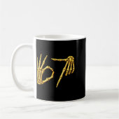 Six Seven 6 7 Meme Funny Skeleton Hands Sign Let's Kaffeetasse (Links)