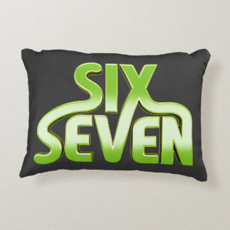 Six Seven 6 7 Meme - Green gradient typography Dekokissen