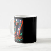 Six Seven 6 7 Meme Humor Santa Elf 67 Christmas Pa Kaffeetasse (Vorderseite Links)