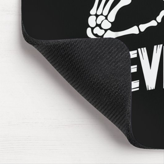 Six Seven 6 7 Meme Skeleton Hands Sign Mousepad (Ecke)
