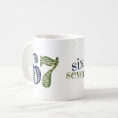 Six Seven 6 7 Trend Blau und Grün Modern Kaffeetasse (Vorderseite Links)