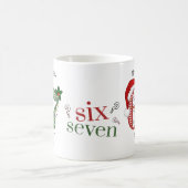 Six Seven 6 7 Überlebender Lustiger Weihnachtsname Kaffeetasse (Mittel)