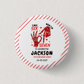 Six Seven Birthday Skeleton Hands Party Button (Vorderseite)