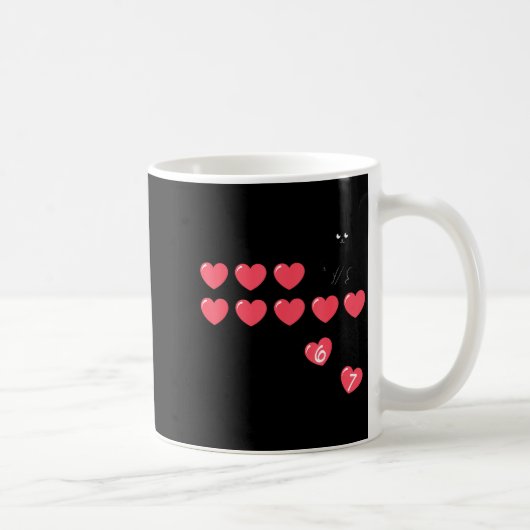 Six Seven Black Cat Knocking Off Hearts Funny 67 V Kaffeetasse (Rechts)
