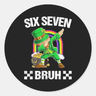 Six Seven Bruh Dabbing Leprechaun St Patricks Day Runder Aufkleber
