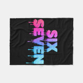 Six Seven Eis Drip Gen Alpha Slang 6 7 Trend Fleecedecke (Vorderseite (Horizontal))