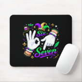 Six Seven Mardi Gras 67 Handgeste Meme  Mousepad (Mit Mouse)