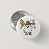 Six Seven Spooky Halloween Sport 67 Mason Meme Button (Vorne & Hinten)
