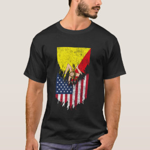 Sizilianische amerikanische Flaggen gepeitscht Tor T-Shirt