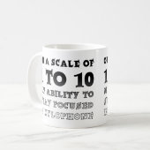 Skala von 1 bis 10 Fokussierter Funny Mug Kaffeetasse (Vorderseite Links)