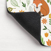 Skandinavische Art-Illustrationen auf Sahnemuster Mousepad (Ecke)