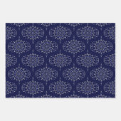 Skandinavische Ditsy Winter Navy & Gold Retro Ogee Geschenkpapier Set (Vorderseite)