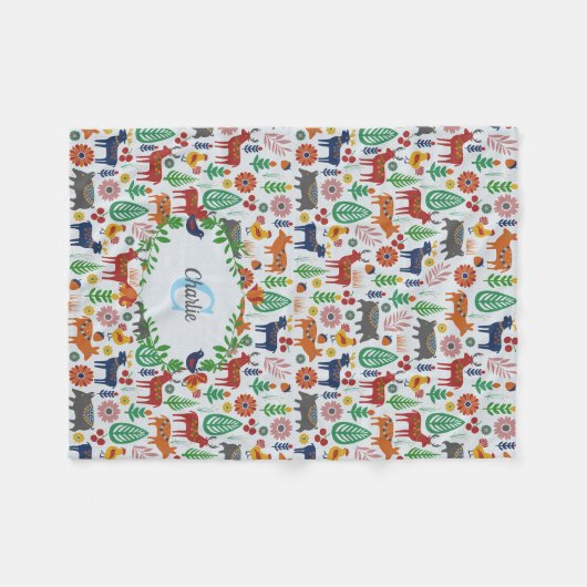 Skandinavische Folklorekunst Monogram Muster Boho  Fleecedecke (Vorderseite (Horizontal))