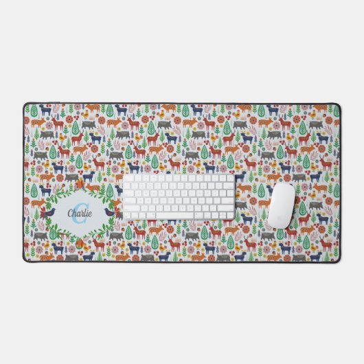 Skandinavische Folklorekunst Monogram Muster Boho Schreibtischunterlage (Tastatur & Maus)