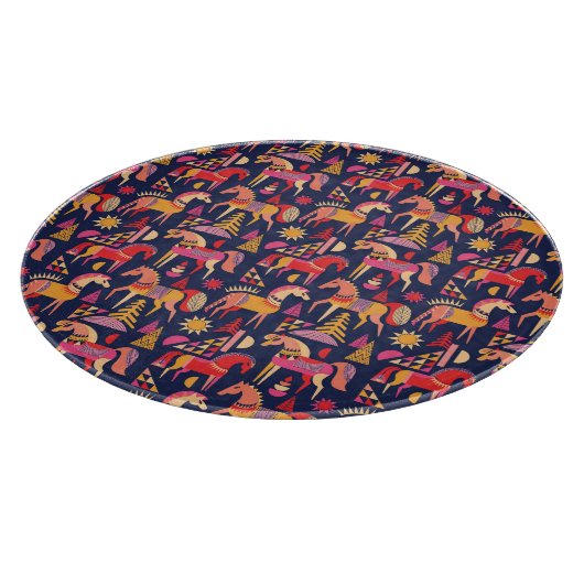 Skandinavische Pferde: Dekoratives Nahtloses Desig Schneidebrett (Ecke)