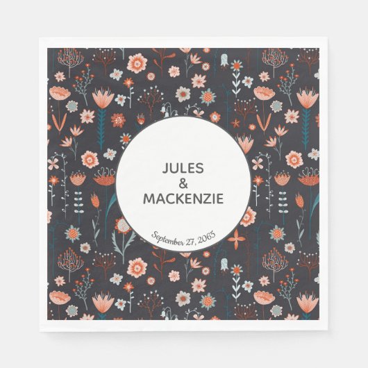 Skandinavische Sommer-Blume Dark Boho Moderne Serviette (Vorderseite)