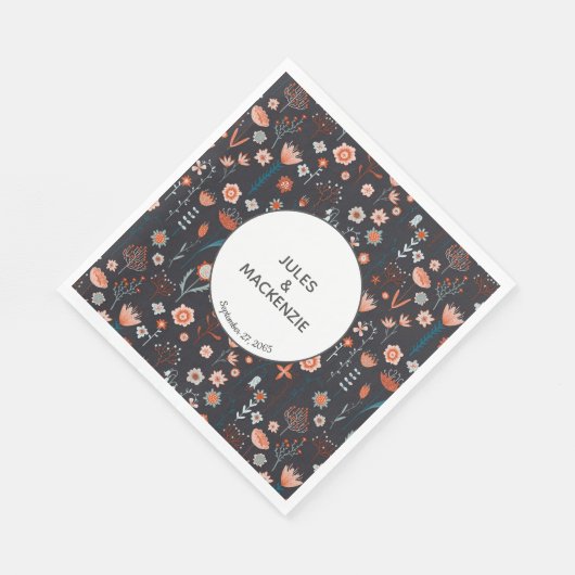 Skandinavische Sommer-Blume Dark Boho Moderne Serviette (Ecke)