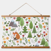 Skandinavische Style Illustrationen auf Crememuste Wandteppich Mit Holzrahmen (Vorne)