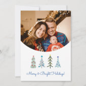 Skandinavische Weihnachtsbäume doodlen Feiertagskarte (Vorderseite)