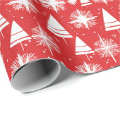 Skandinavische Weihnachtsbäume und Schneeflocken Geschenkpapier (Rolleneckpunkt)