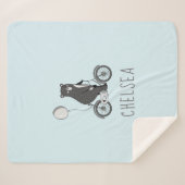 Skandinavischer Bär auf dem Bike Minimalistisch Bl Sherpadecke (Vorderseite (Horizontal))