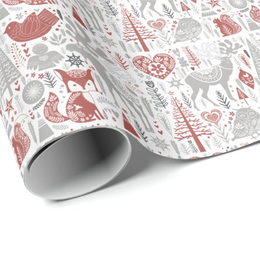 Skandinavischer Weihnachtswald und -tiere Geschenkpapier (Rolleneckpunkt)
