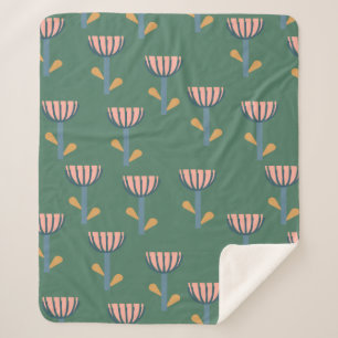 Skandinavisches Folkloremuster im Blumenmuster in  Sherpadecke