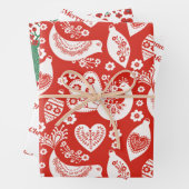 Skandinavisches Weihnachtsmuster mit Blume und Vög Geschenkpapier Set (Beispiel)