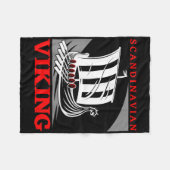 Skandinavisches Wikinger-Schiff Drachenboot Drakka Fleecedecke (Vorderseite (Horizontal))