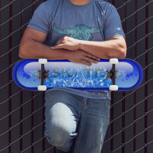 SKATE Blue Flame Skateboard (Außenbereich 3)