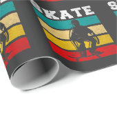Skate Boy Skateboarding Kid Retro Geschenkpapier (Rolleneckpunkt)