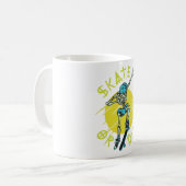 Skate oder die Skeleton-Skateboarder Kaffeetasse (Vorderseite Links)