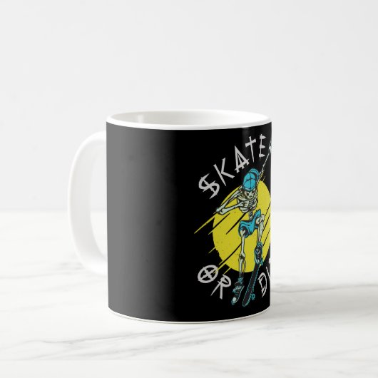 Skate oder die Skeleton-Skateboarder Kaffeetasse (Vorderseite Links)